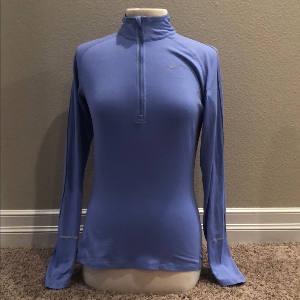 Nike ELEMENT 1/2 zip top💯 bright light blue!